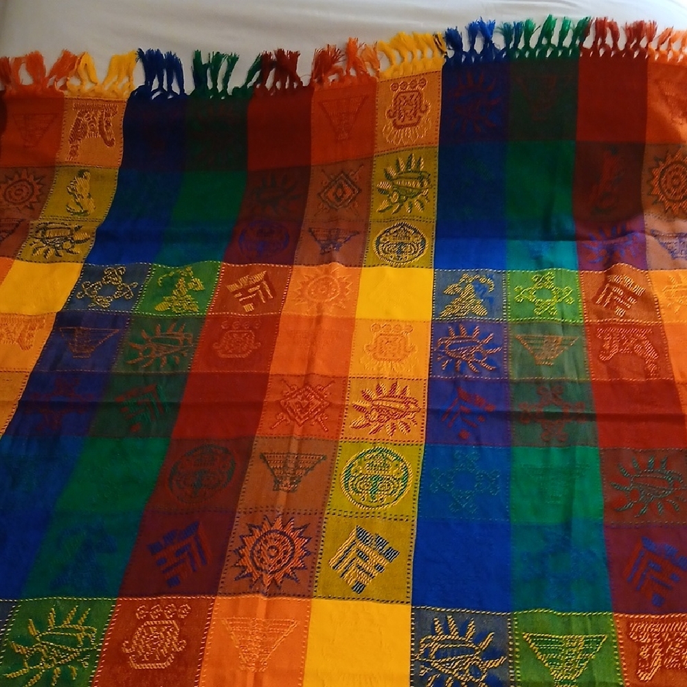 Colorblock Aztec Throw/ Tablecloth - Picture 3 of 12